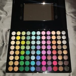 BH Cosmetics - 88 Color Matte Eyeshadow Palette